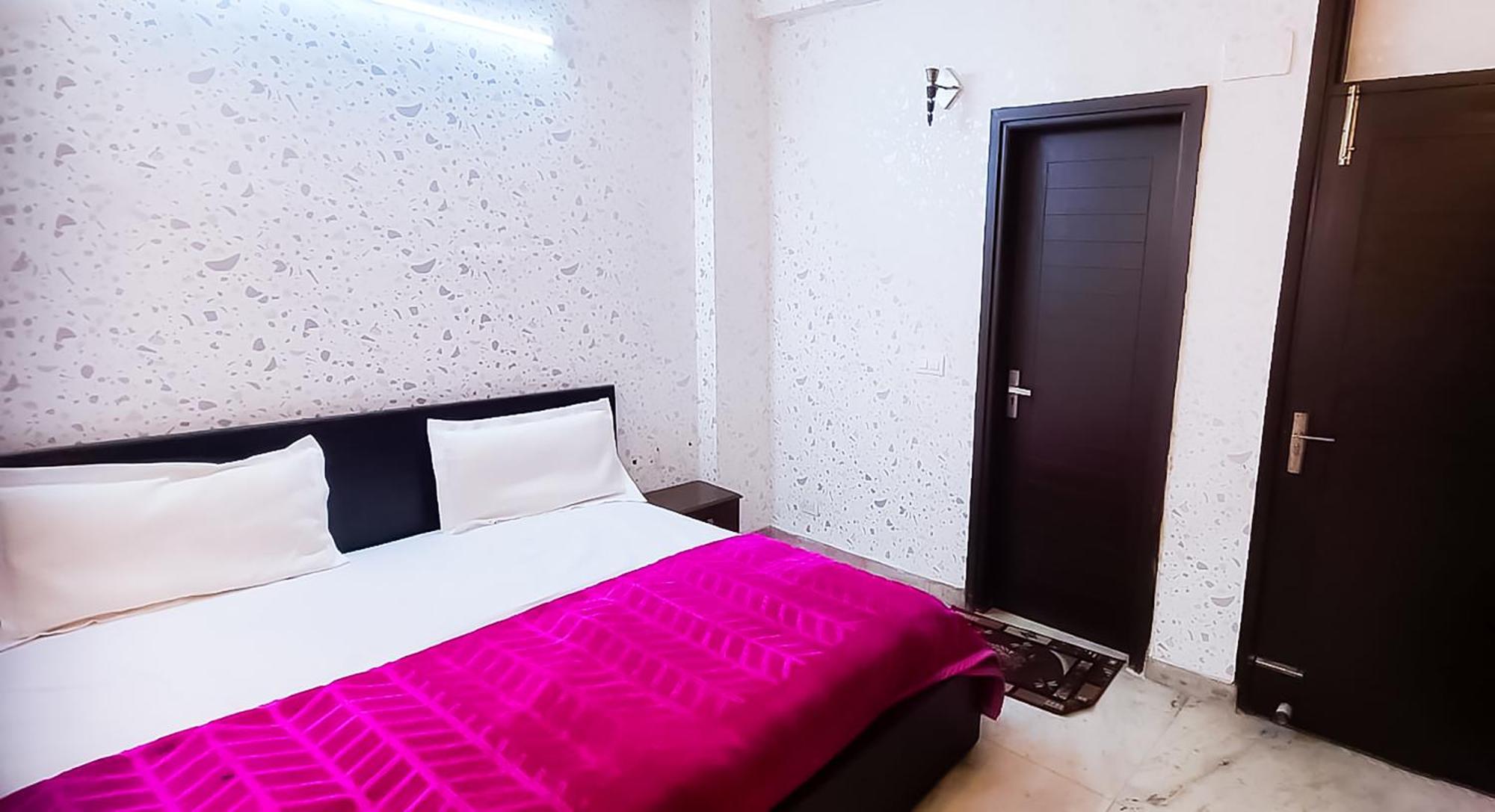 Deluxe Room In Cr Park New Delhi Eksteriør billede